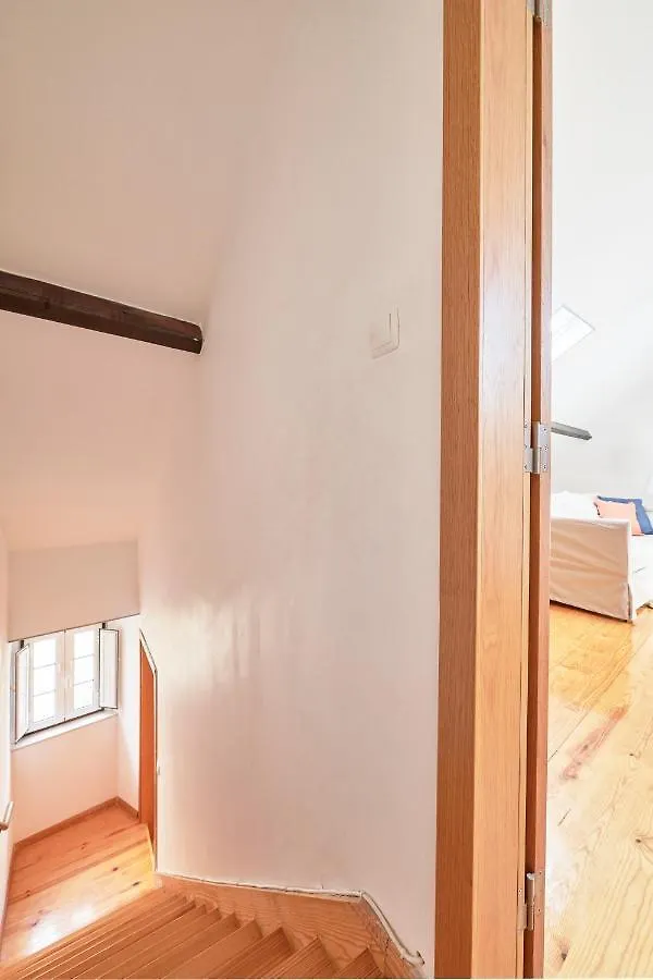 Renovated And Spacious Duplex Apartment With Patio, By Timecooler Lisbon 0*,  Portugal