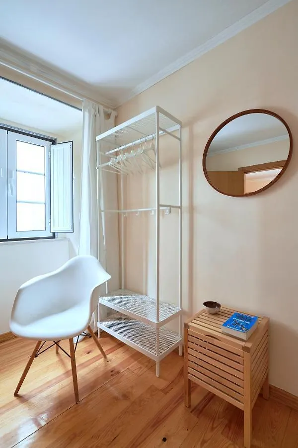 Renovated And Spacious Duplex Apartment With Patio, By Timecooler Lisbon 0*,
