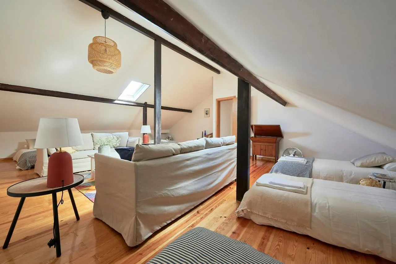 Renovated And Spacious Duplex Apartment With Patio, By Timecooler Lisbon