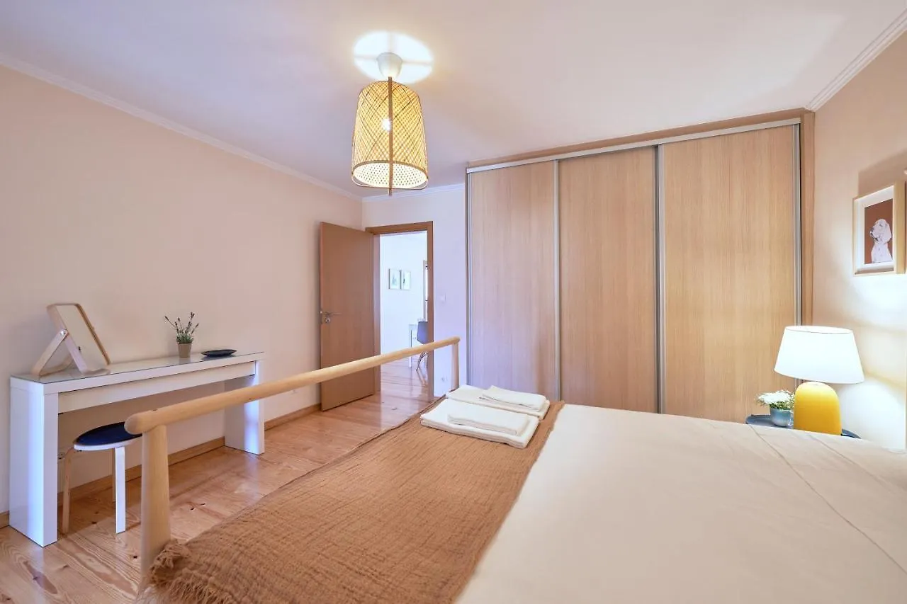 Renovated And Spacious Duplex Apartment With Patio, By Timecooler Lisbon Portugal